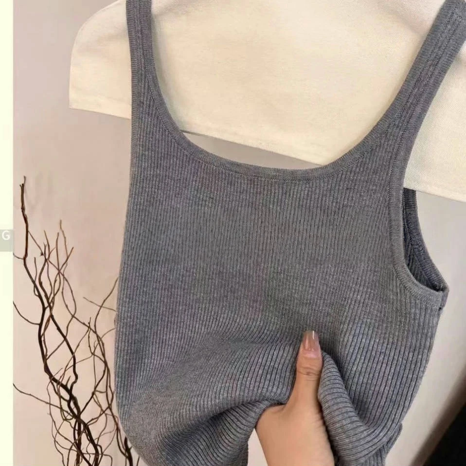 设计感灰色针织吊带背心女2025新款春夏通勤外穿美背百搭无袖上衣