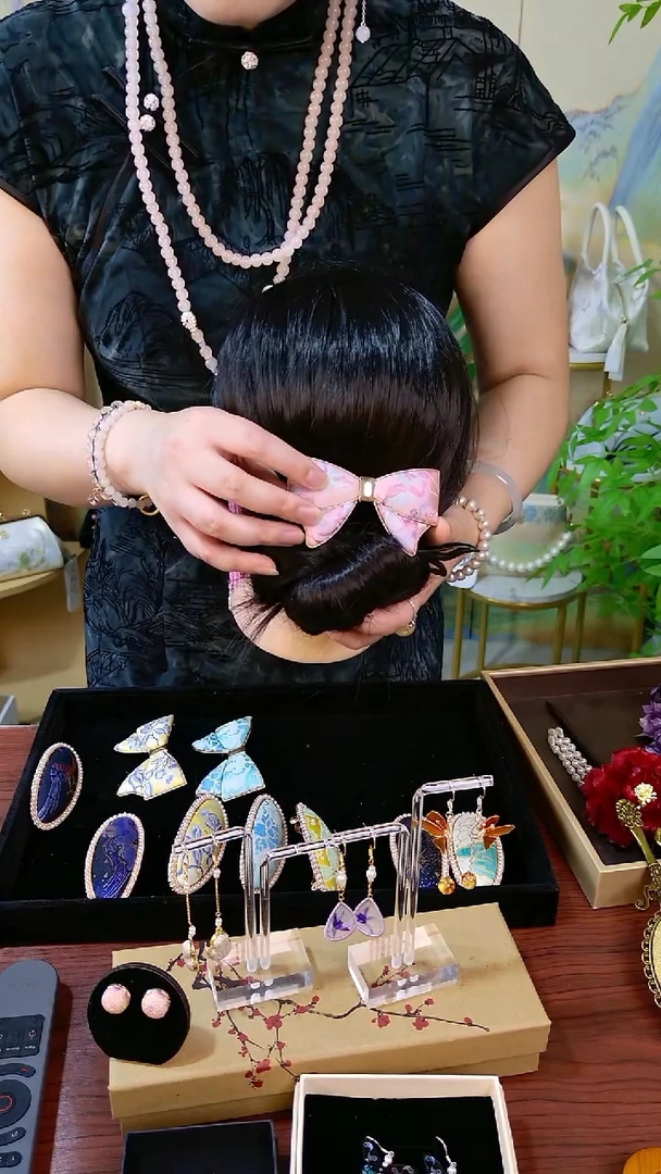 织绣非遗纯手工绒花