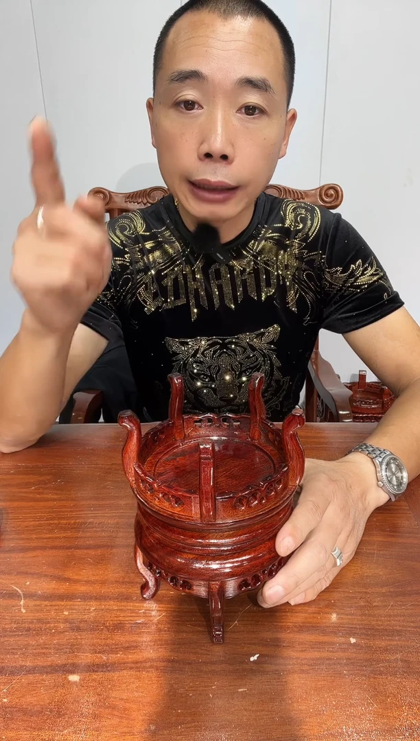 木哥香炉底座红色13*14*9两个