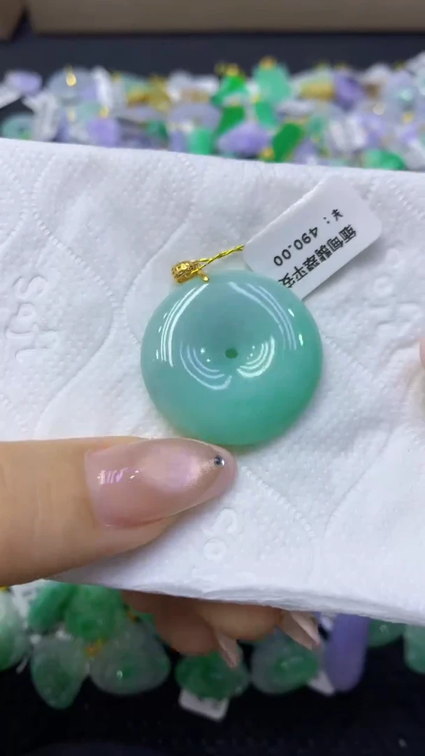 颈饰未镶嵌翡翠天然缅甸翡翠A货