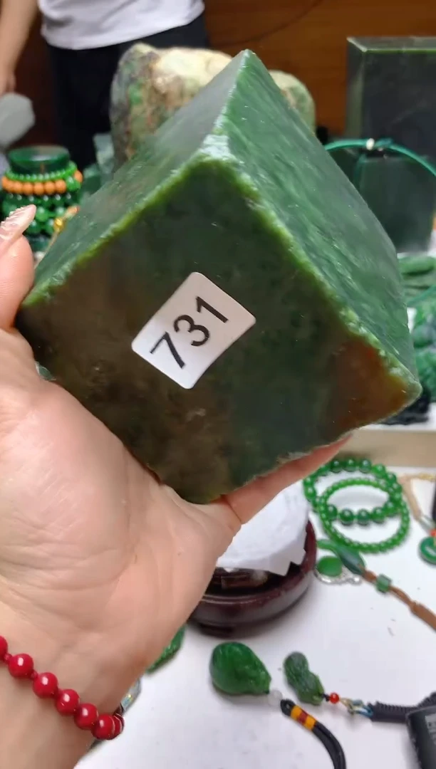 未镶嵌和田玉(碧玉)珠宝半成品1