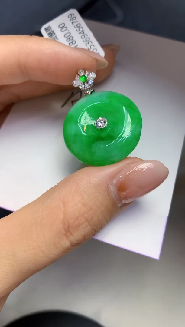 颈饰18K金镶嵌翡翠天然A货缅甸翡翠百元以上9元证书费自理