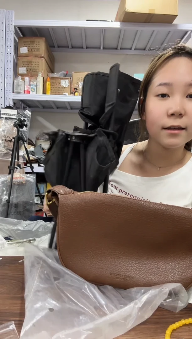 PVC给主播点点小红心  户外折叠椅
