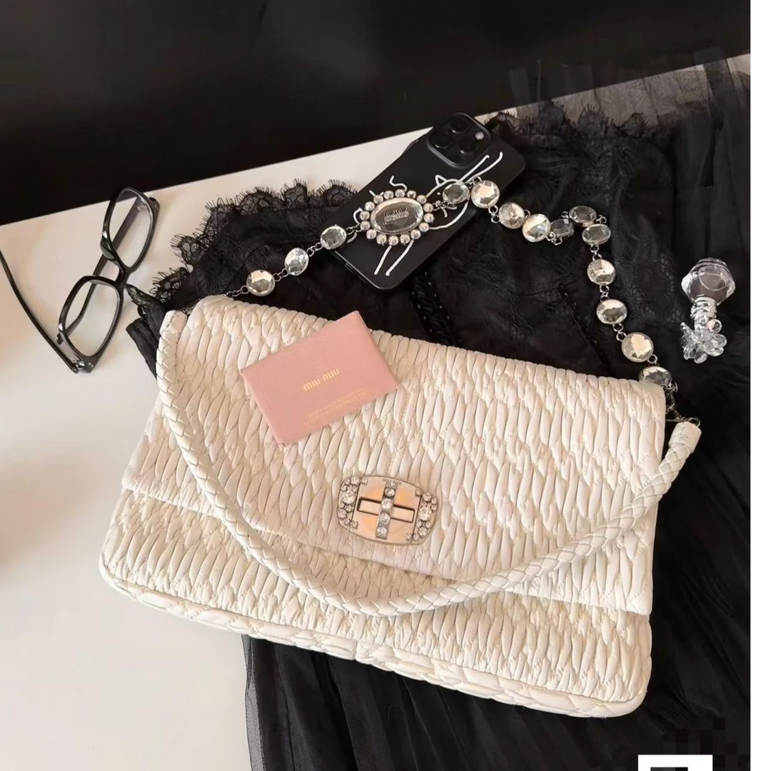 95新 MIU MIU/缪缪 调货褶皱宝石链条包大号白色银扣羊皮22895196