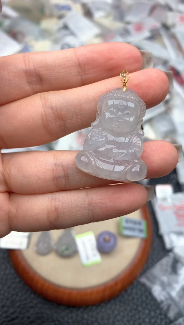 18K金镶嵌挂件翡翠—