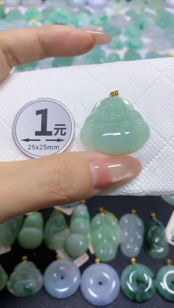 颈饰18K金镶嵌翡翠天然翡翠A货