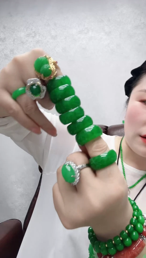 未镶嵌戒指翡翠满绿戒圈加宽