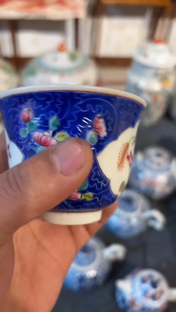 摆件瓷摆件瓷摆件紫色杯子