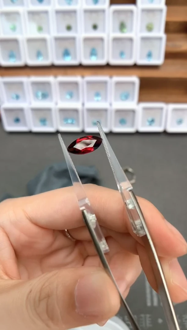 未镶嵌裸石定制石榴石2.01ct