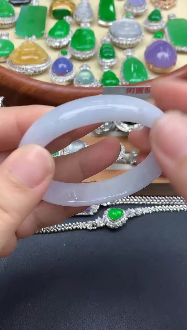 未镶嵌手镯翡翠130-中国好珍宝