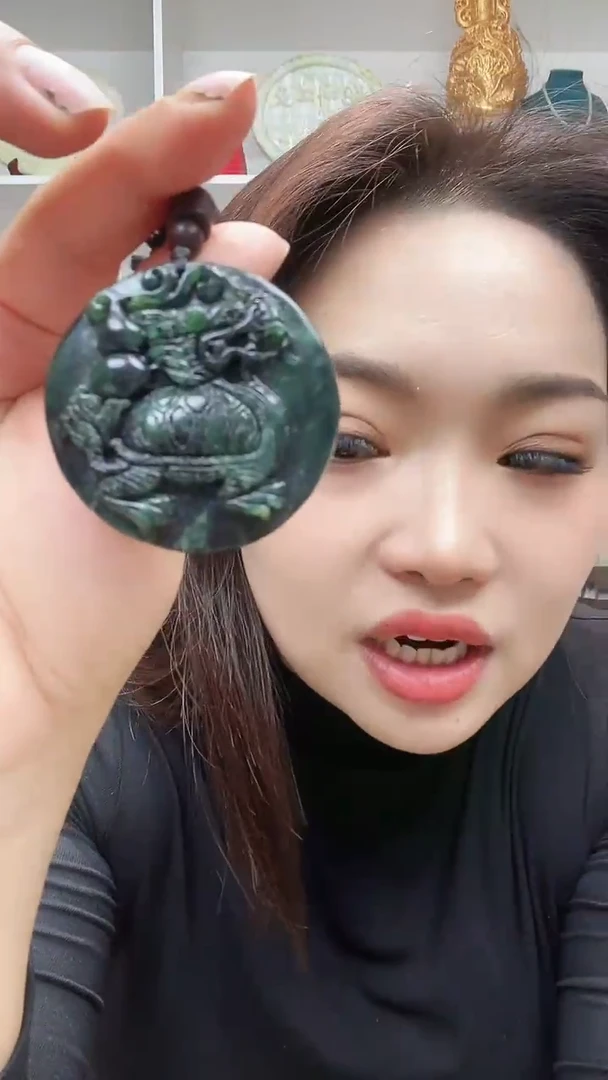 未镶嵌岫玉吊坠