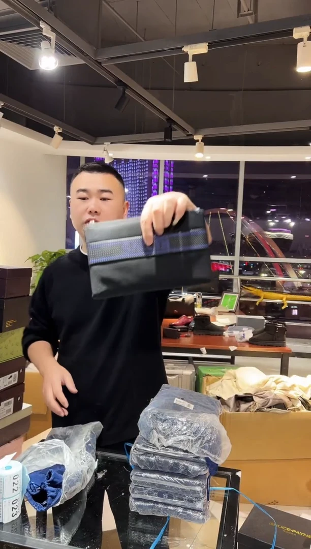 头层牛皮017品牌男包清货中（不要卡单，理性消费）
