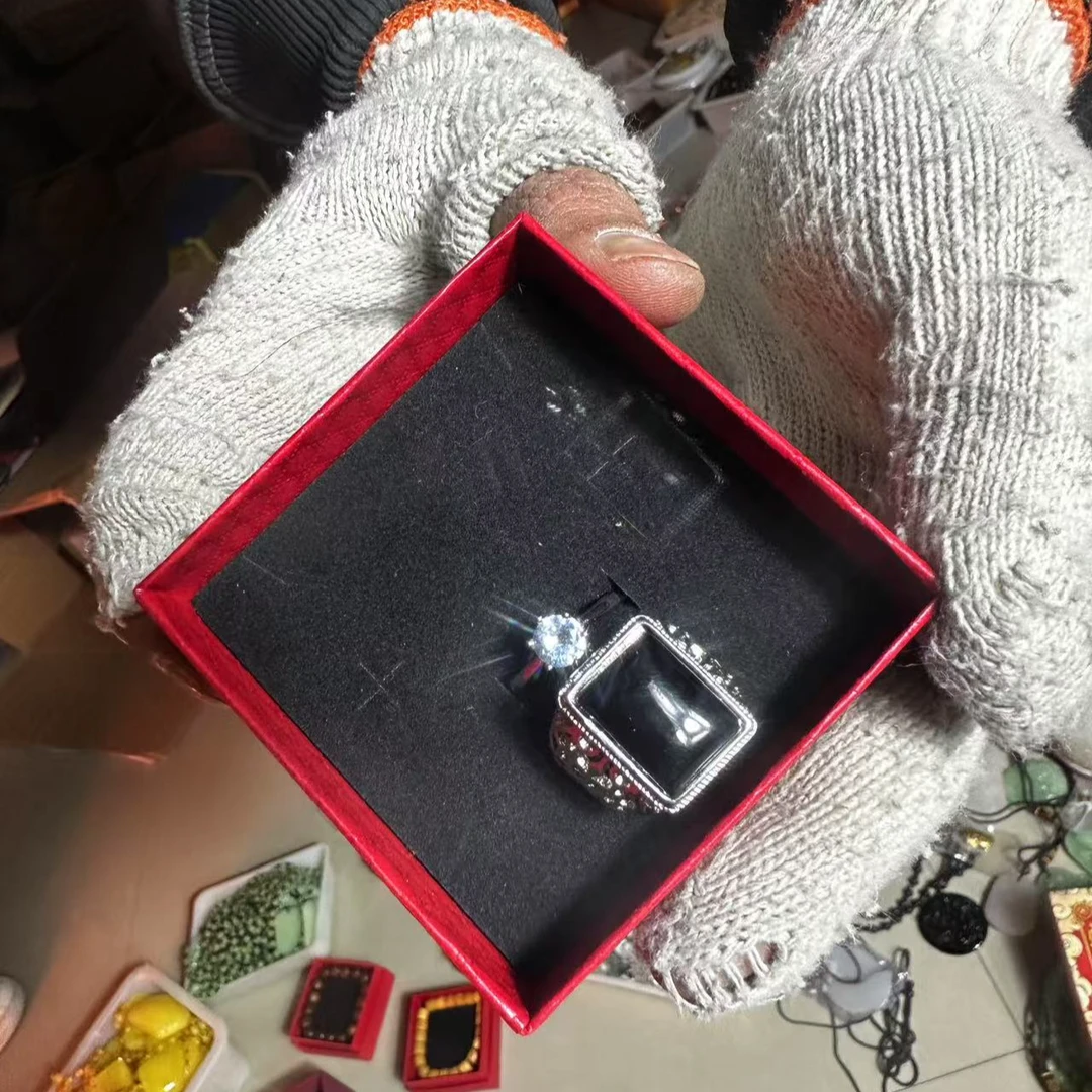 时尚 精美 高端 六爪 +黑+黄 创意饰品