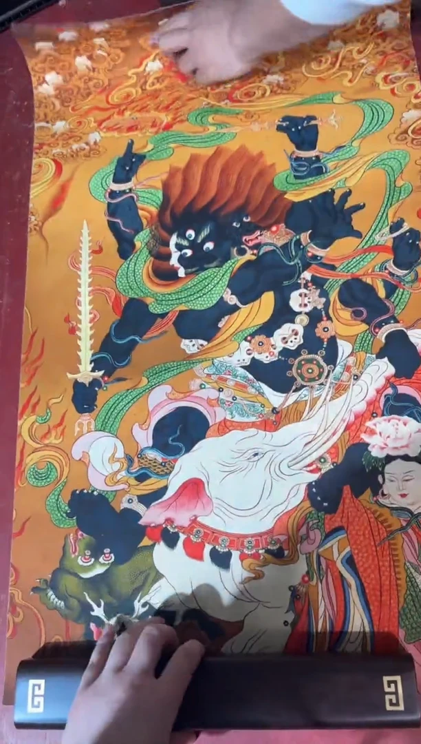 卷轴画龙妹的唐卡tk16