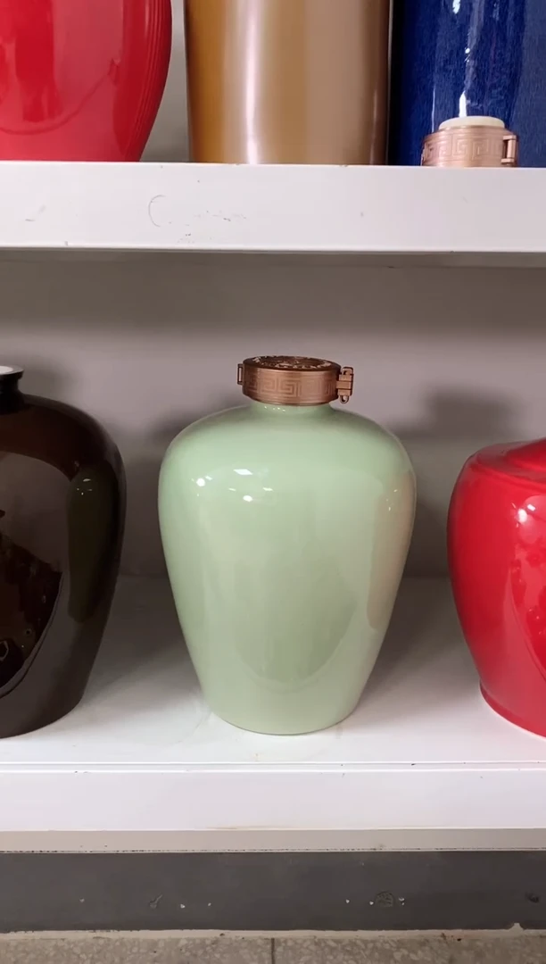 泥满堂陶瓷10斤豆青梅瓶微瑕不支持退换