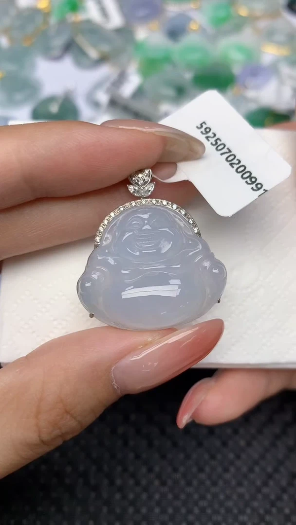 翡翠18K金镶嵌颈饰天然翡翠a货