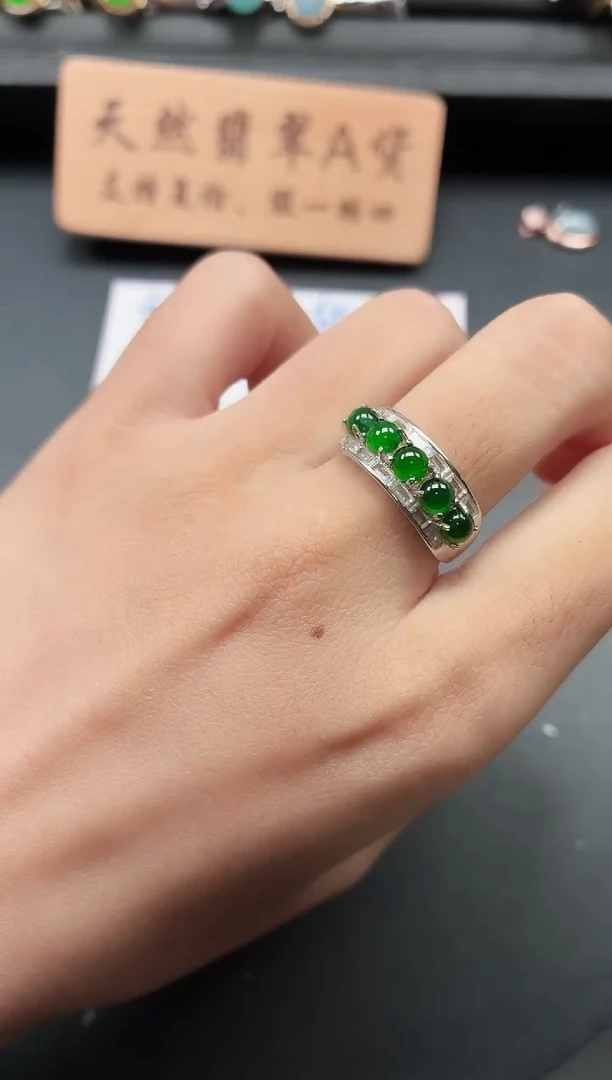 银S925镶嵌戒指翡翠111