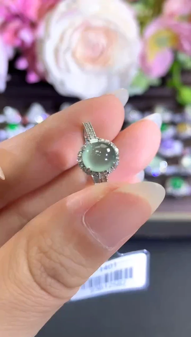 18K金镶嵌戒指翡翠b45