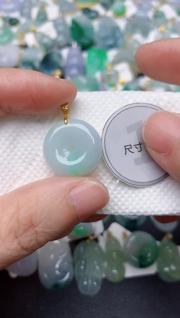 颈饰未镶嵌翡翠天然缅甸A货翡翠