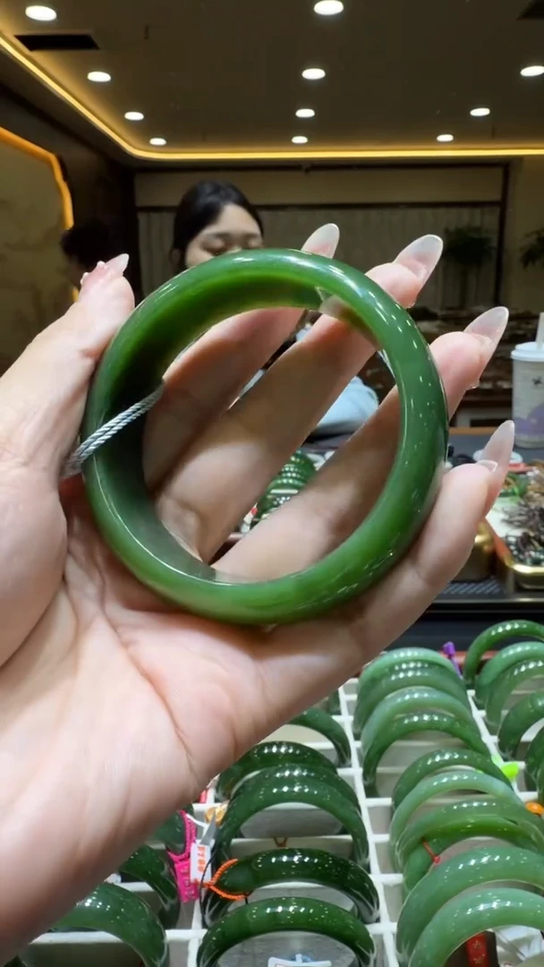 颈饰未镶嵌和田玉手镯58