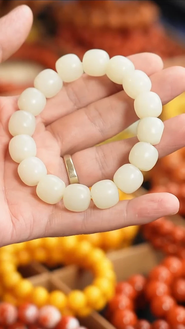 未镶嵌手串和田玉14+老型羊脂