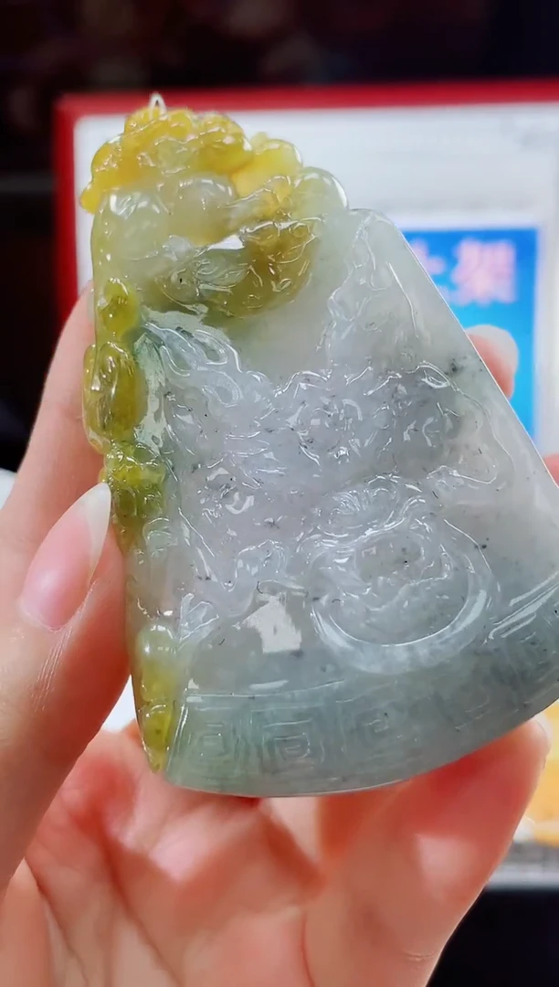 颈饰未镶嵌翡翠多样性发其一