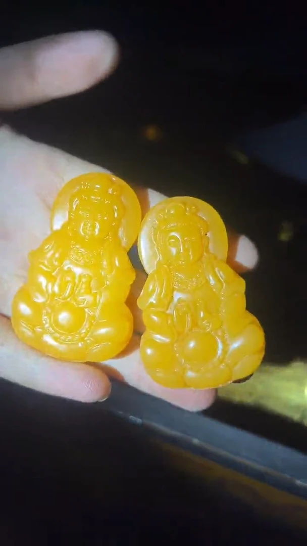 和田玉未镶嵌挂件观音牌一个