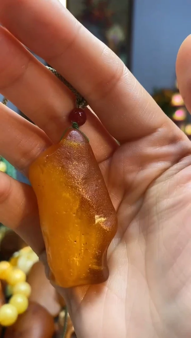 琥珀颈饰未镶嵌吊坠
