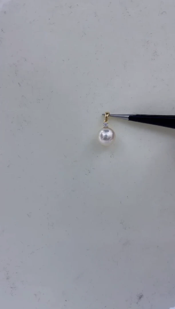 颈饰18K金镶嵌海水珍珠