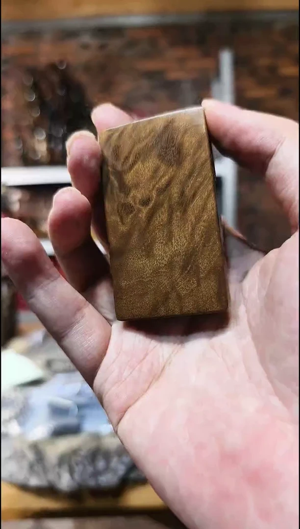 金丝楠无事牌手把件