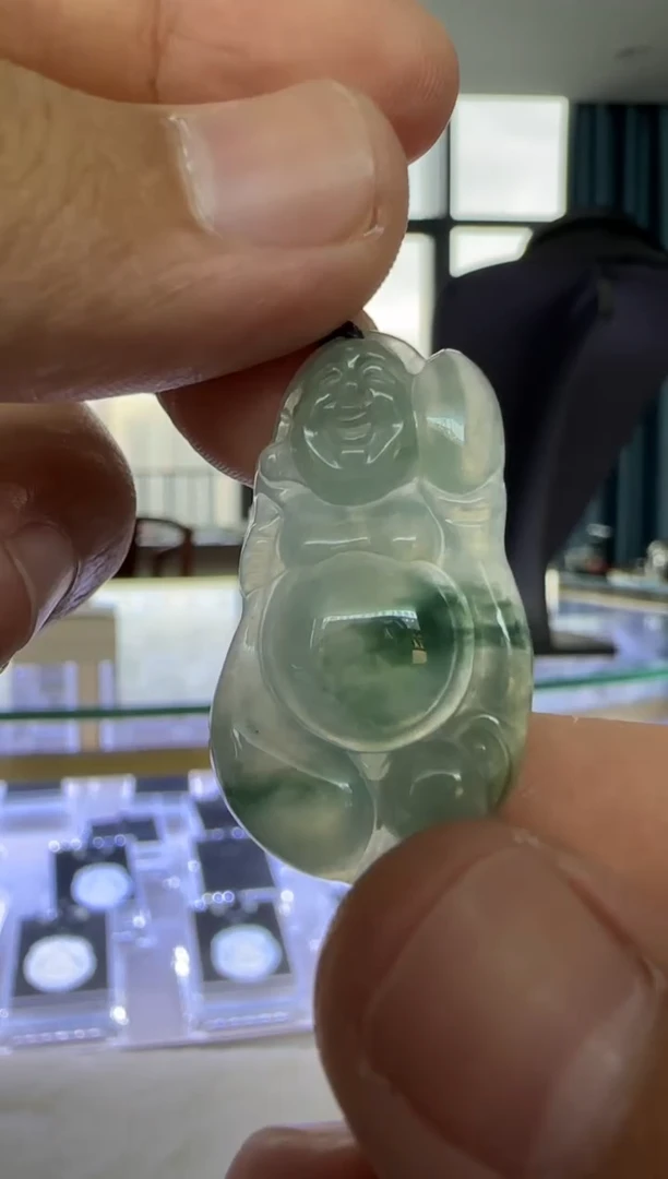 翡翠未镶嵌颈饰天然翡翠A货孤品一件