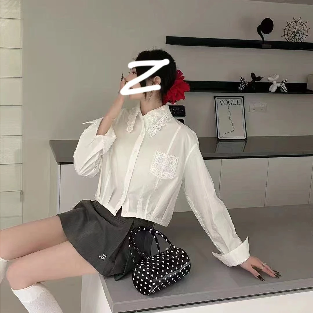 【墨臻女装】春季新款纯色气质蕾丝刺绣小众翻领长袖成人衬衣 8601