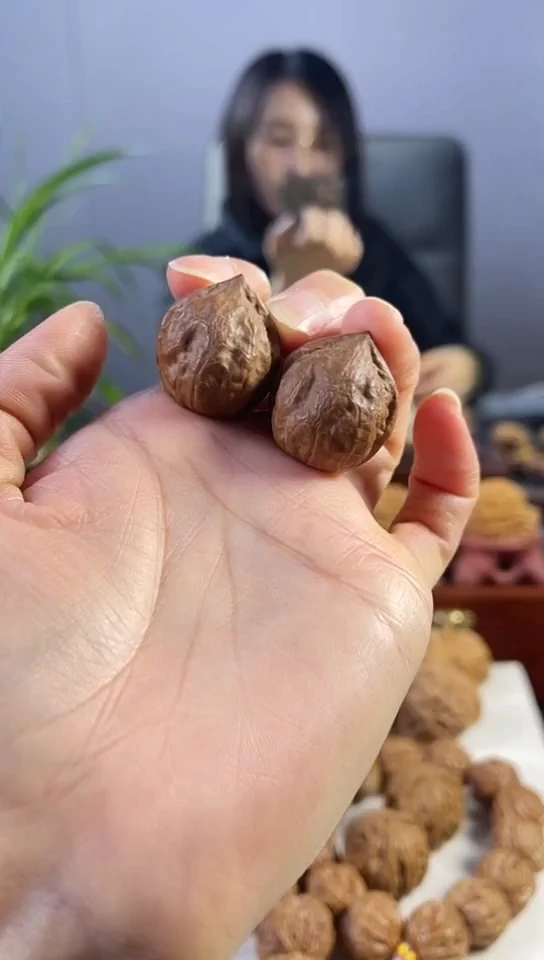 把件文玩核桃50号红皮桃心手捻