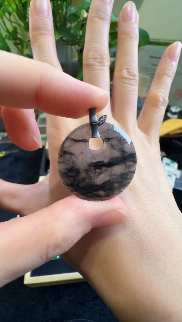 翡翠18K金镶嵌颈饰00001580