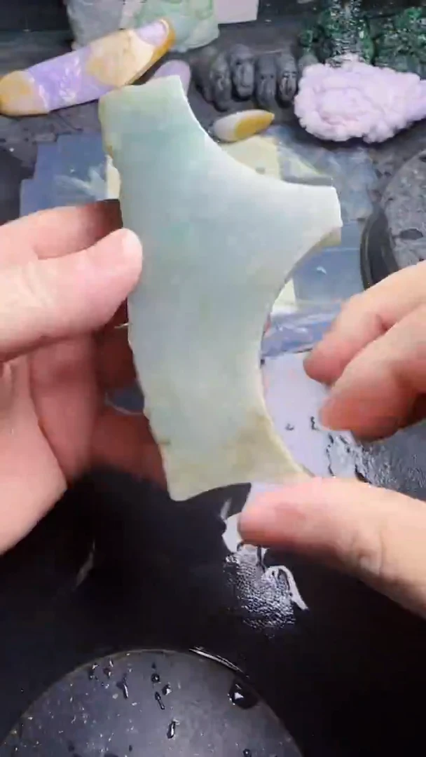 翡翠挂件未镶嵌天然翡翠095
