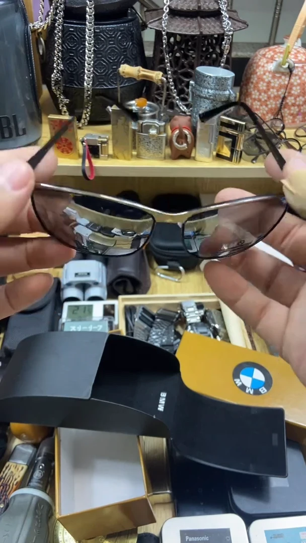 瓷片闪购商品  如图所示