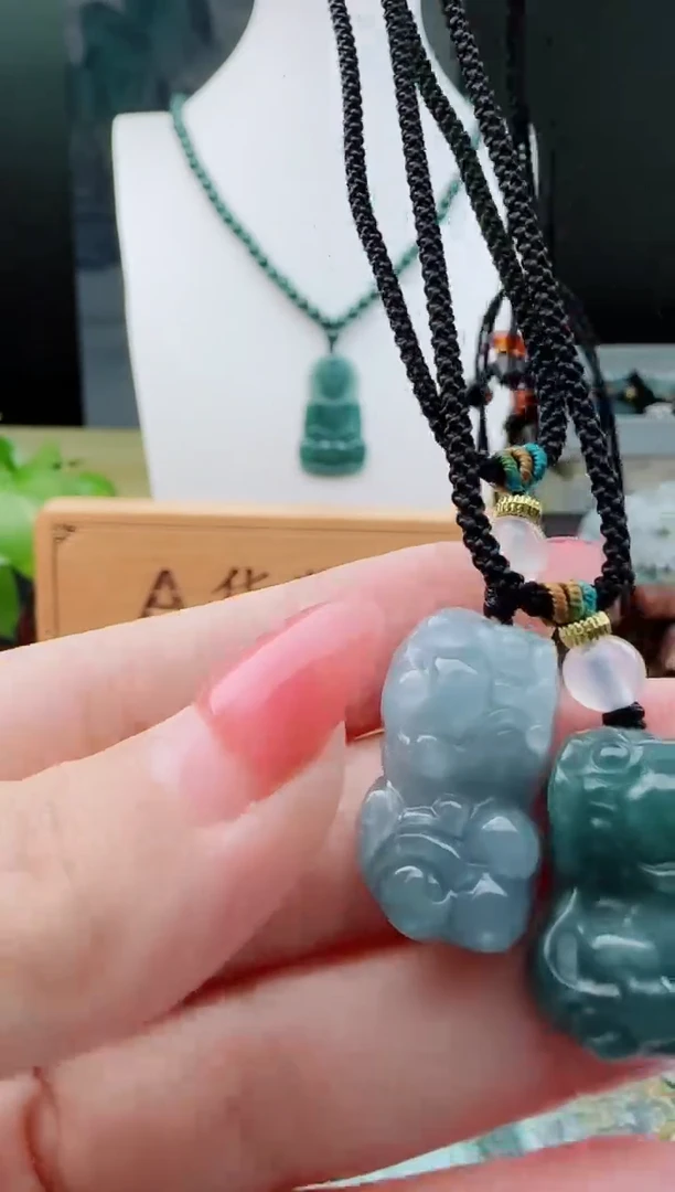 【闪购商品】翡翠颈饰未镶嵌多样性随机一件发货