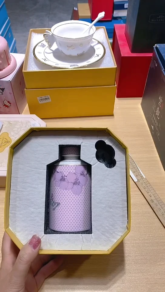 瓷片碗碟好物一件不留@@1