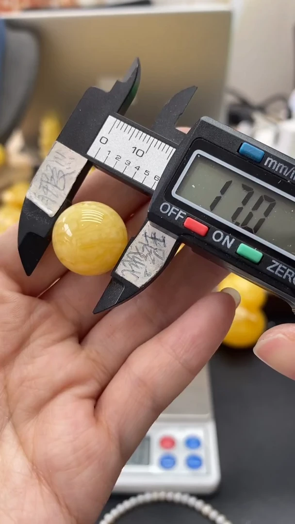 琥珀未镶嵌珠宝奇石2623