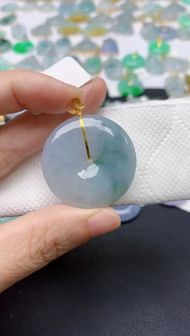 翡翠18K金镶嵌颈饰天然缅甸A货翡翠