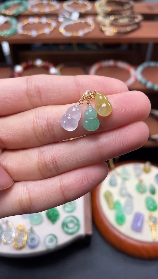 【闪购商品】翡翠吊坠(不含链)18K金镶嵌3个  JK726