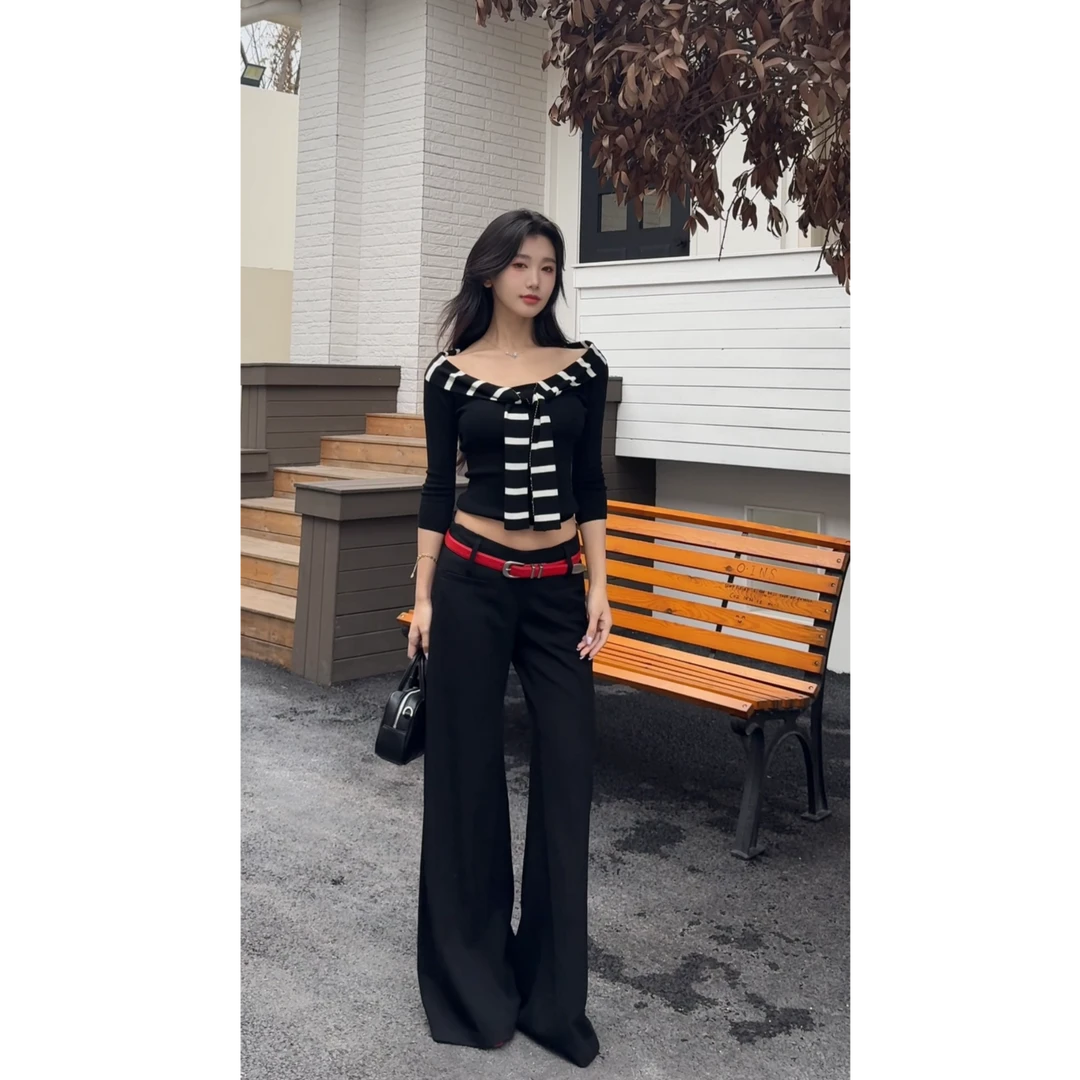 彭乐乐 韩系一字肩针织衫女修身假两件条纹拼接水手领上衣 0598