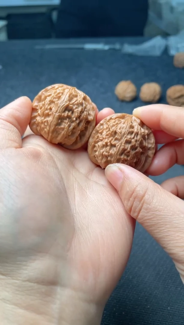 把件文玩核桃w59    白狮子 41尺