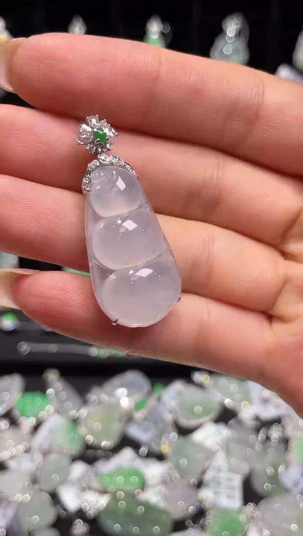 18K金镶嵌定制翡翠5福豆