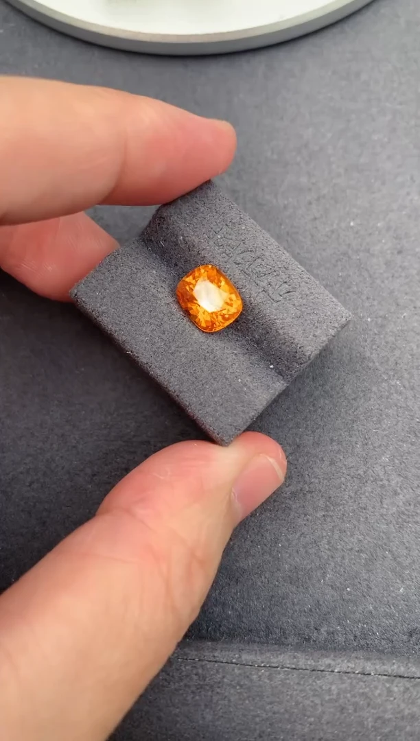 未镶嵌裸石石榴石（芬达石）3.19CT 芬达石定制 BA
