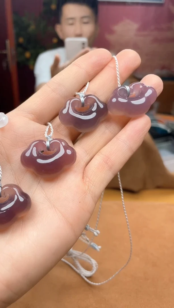 玛瑙/玉髓颈饰未镶嵌吊坠 多样性拍一发一