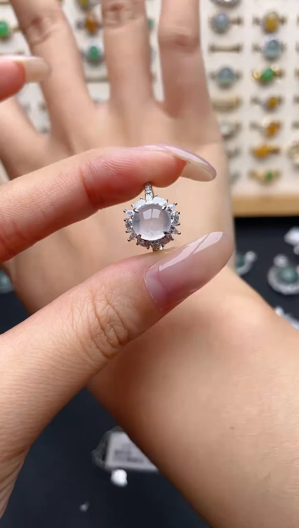 银S925镶嵌戒指翡翠一物一证一礼盒