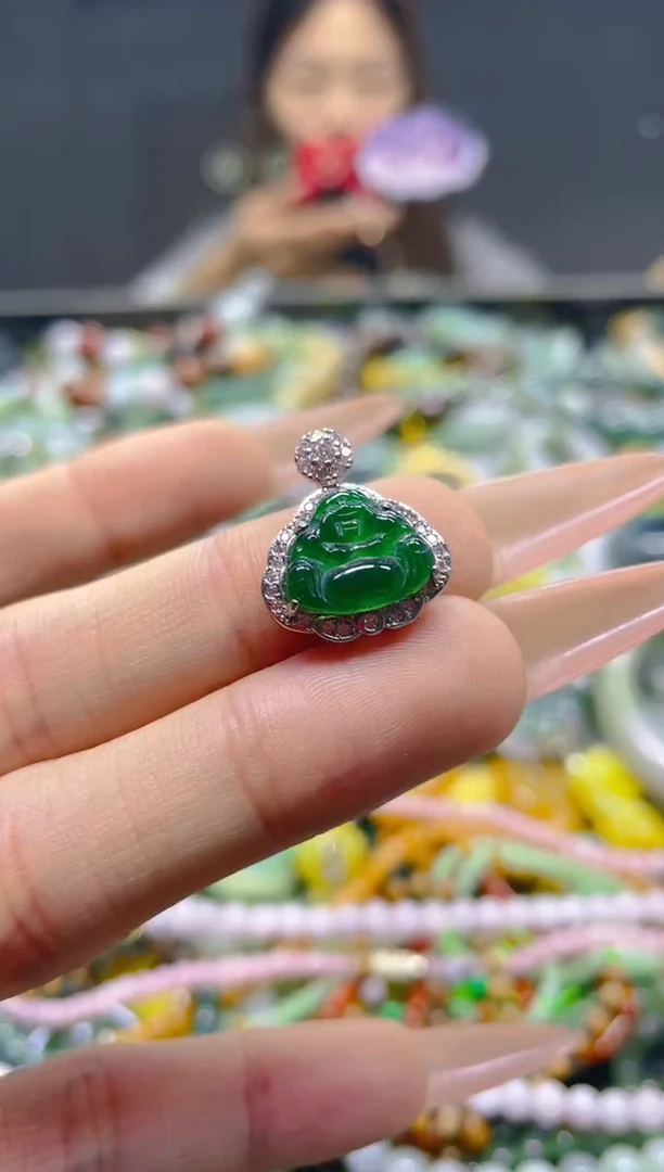 颈饰未镶嵌翡翠/R/翡翠A货，一件也是批发价