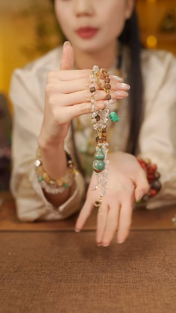 241宴禾堂精工项链-----168