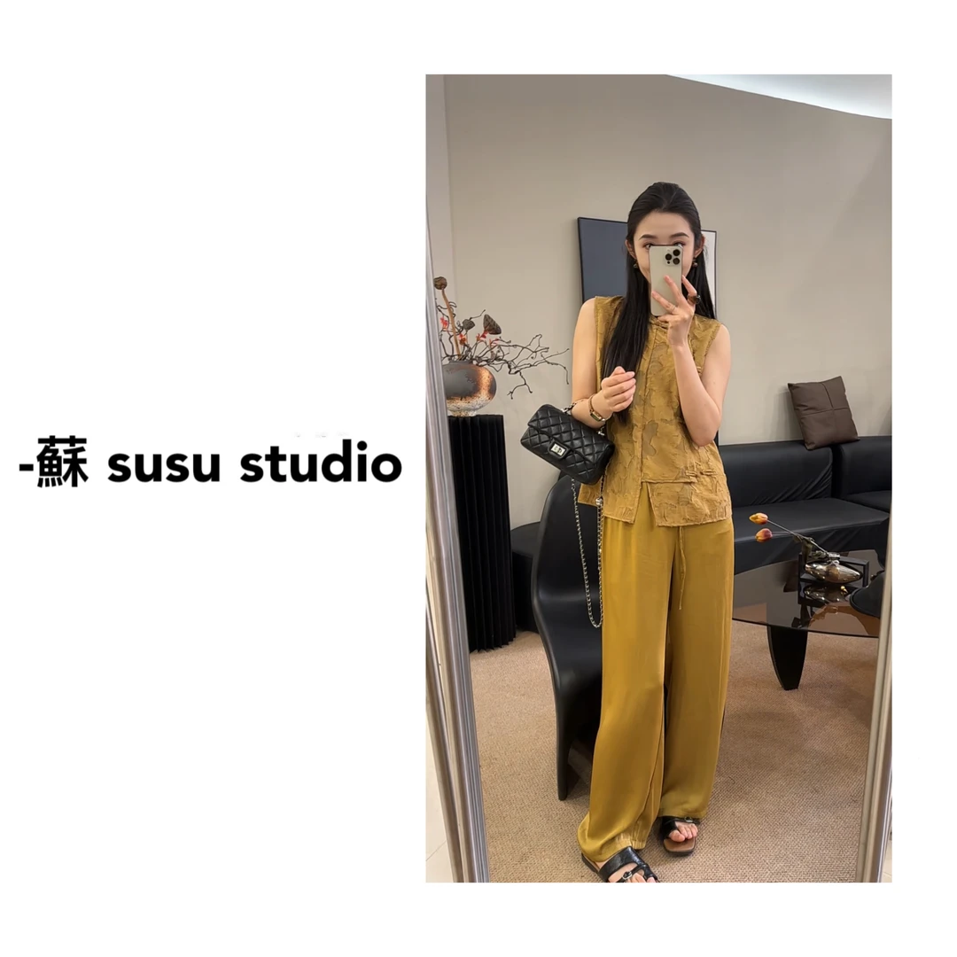 24095夏季款洋气减龄剪花马甲